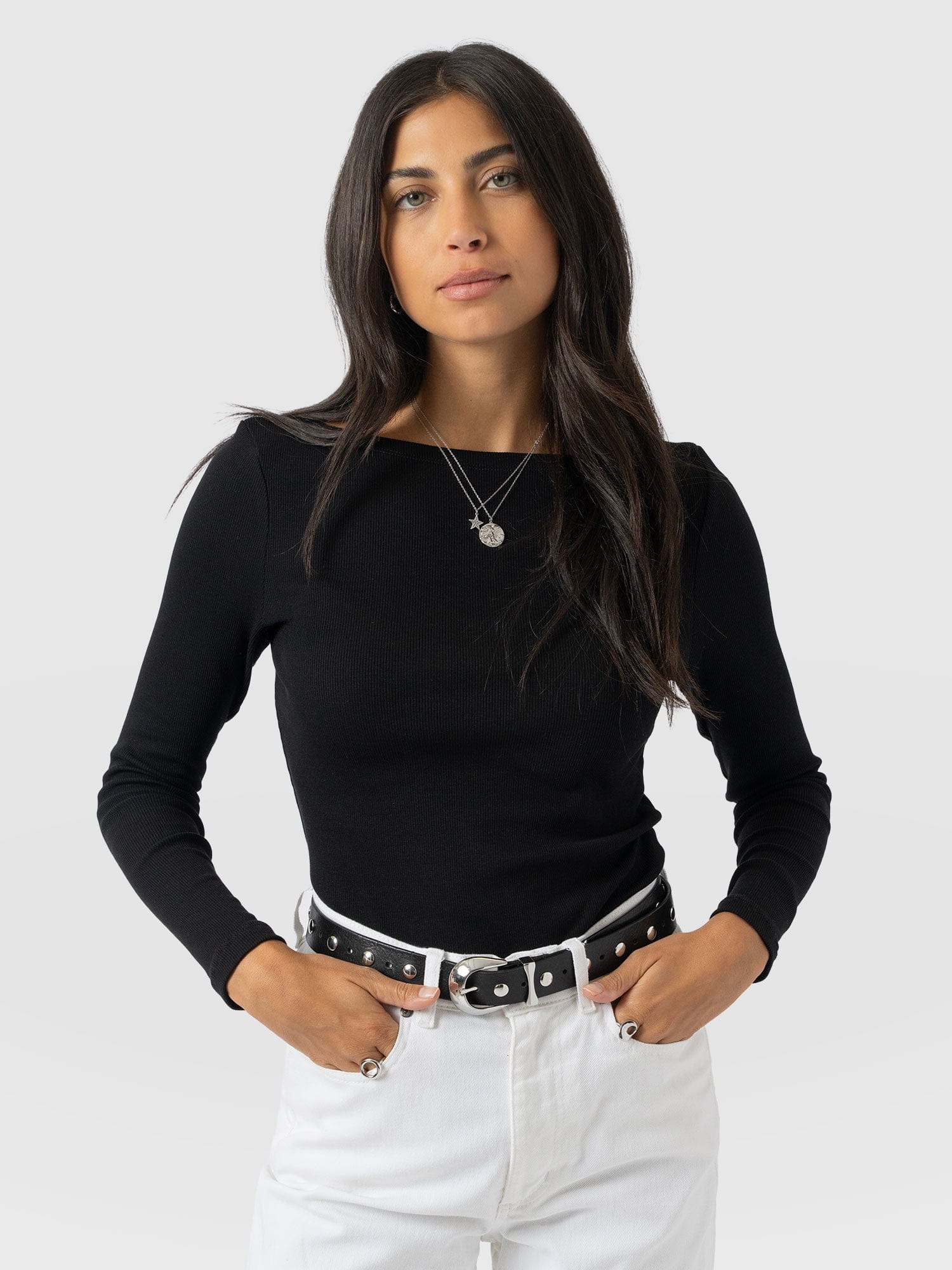 Austen Boat Neck Long Sleeve Tee - Black - Women's T-shirts | Saint + Sofia® USA