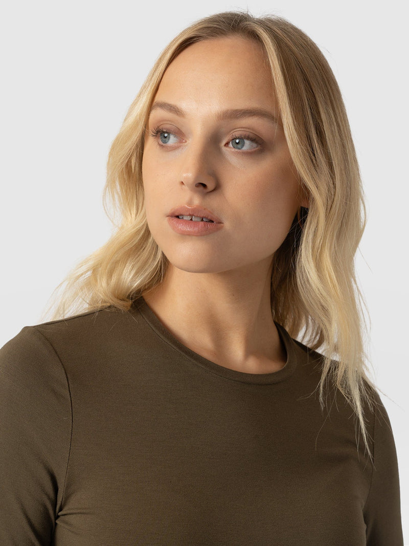 Austen Crew Neck Long Sleeve Tee Khaki - Women's Tops | Saint + Sofia® US