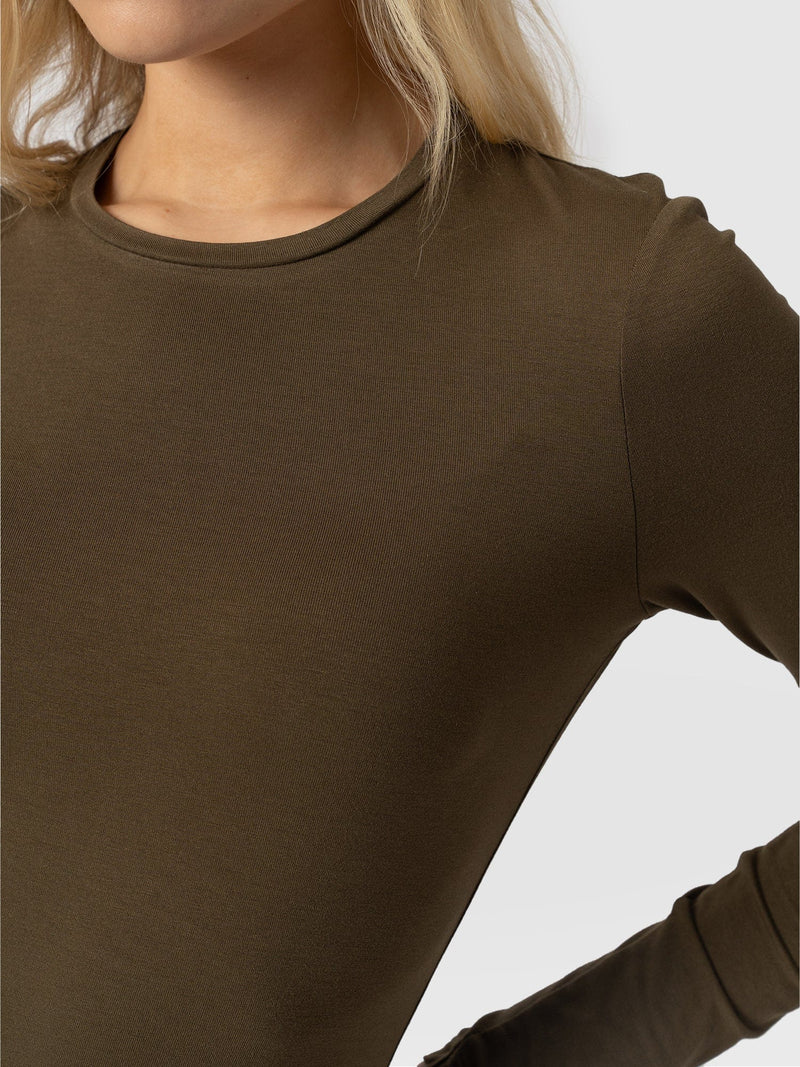 Austen Crew Neck Long Sleeve Tee Khaki - Women's Tops | Saint + Sofia® US