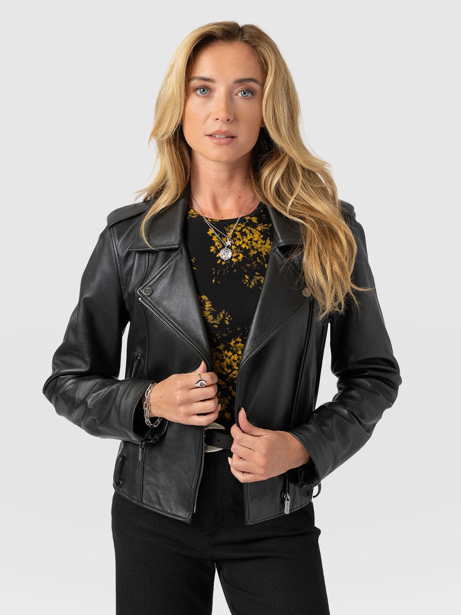 Austen Crew Neck Long Sleeve Tee - Yellow Mimosa - Women's T-shirts | Saint + Sofia® USA