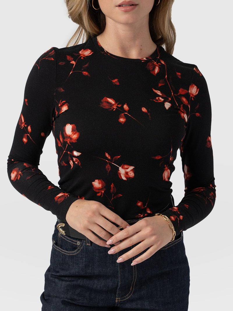 Austen Crew Neck Tee Long Sleeve Dark Roses - Women's T-Shirts | Saint + Sofia® US