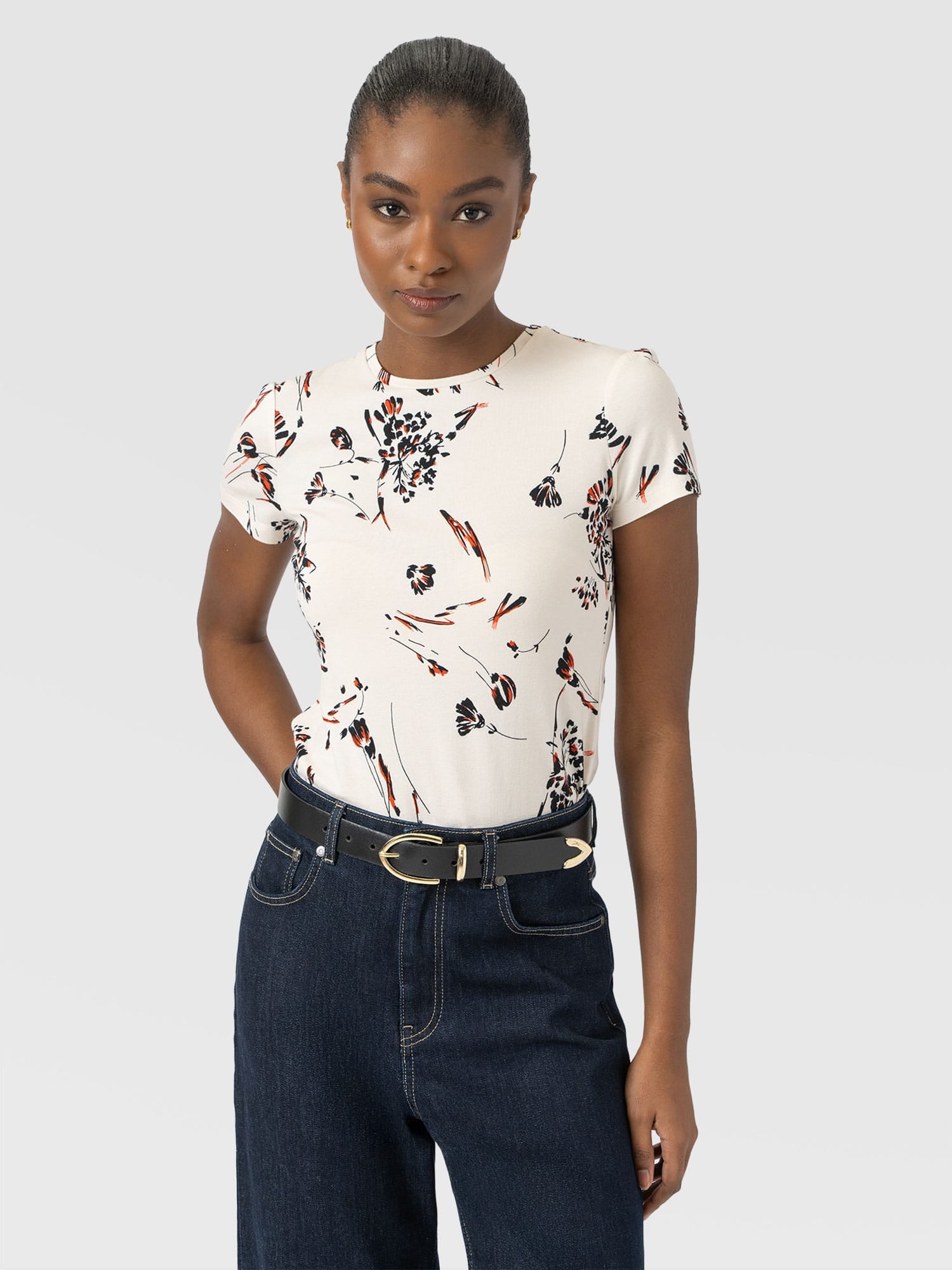 Austen Crew Neck Tee Short Sleeve - White Mist Floral - Women's T-shirts | Saint + Sofia® USA