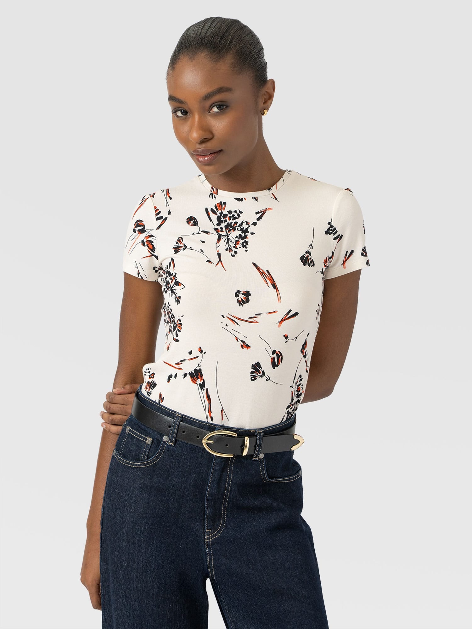 Austen Crew Neck Tee Short Sleeve - White Mist Floral - Women's T-shirts | Saint + Sofia® USA