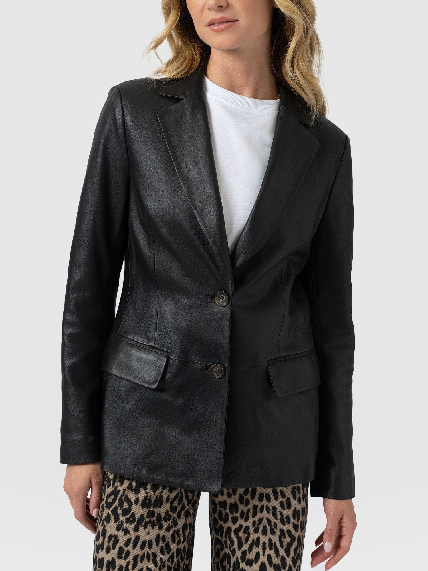 Axel Single Breasted Blazer - Black Leather - Women's Leathers | Saint + Sofia® USA