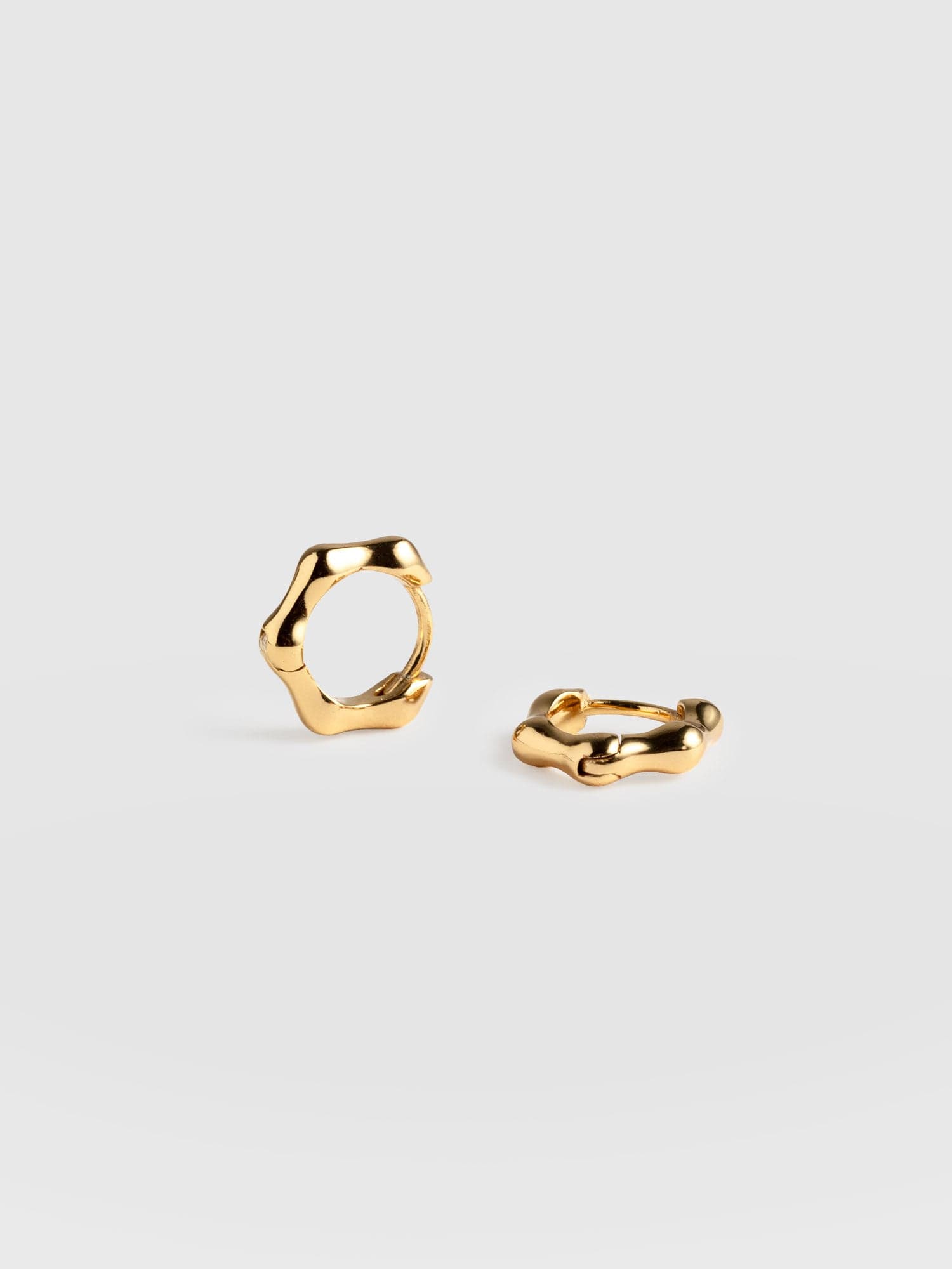 Bamboo Huggie Earrings Gold - Women's Jewellery | Saint + Sofia® USA