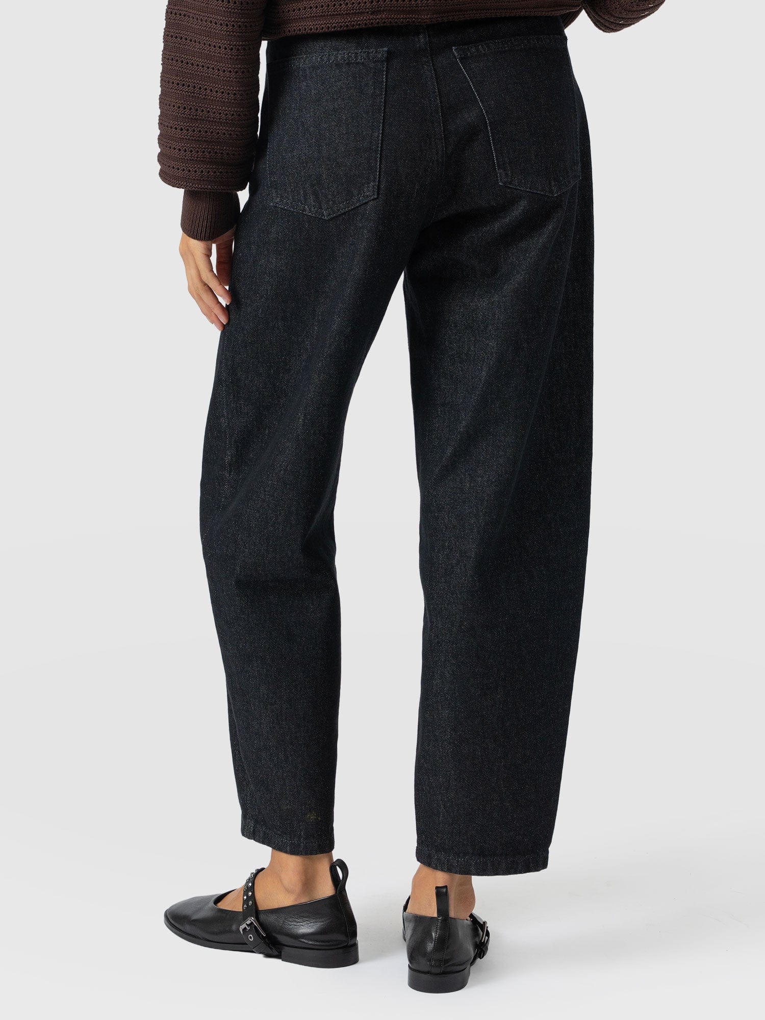 Barrel Leg Jean - Black - Women's Jeans | Saint + Sofia® USA