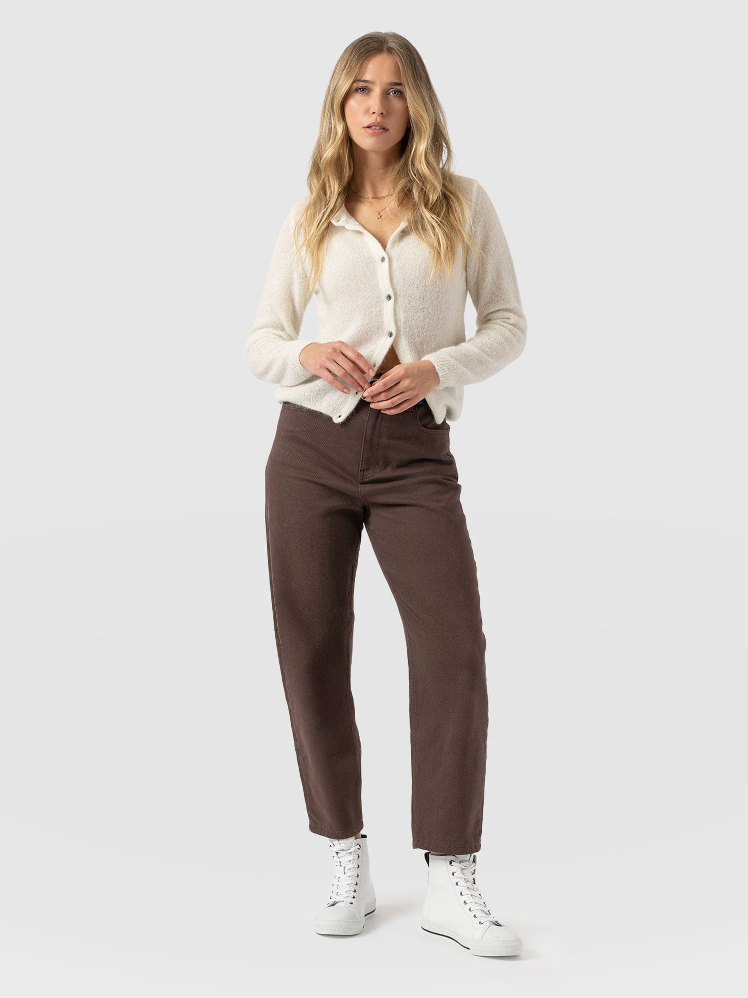 Barrel Leg Jean - Brown - Women's Jeans | Saint + Sofia® USA
