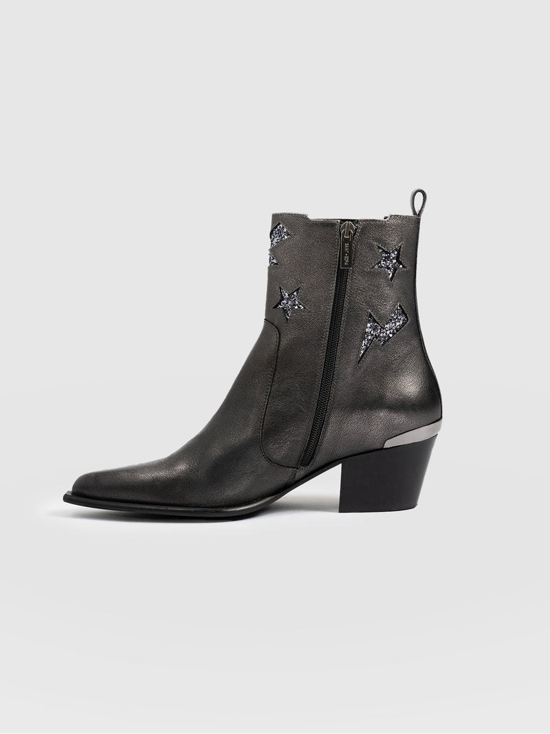 Billie Rock Boot Gunmetal - Women's Leather Boots | Saint + Sofia® UK