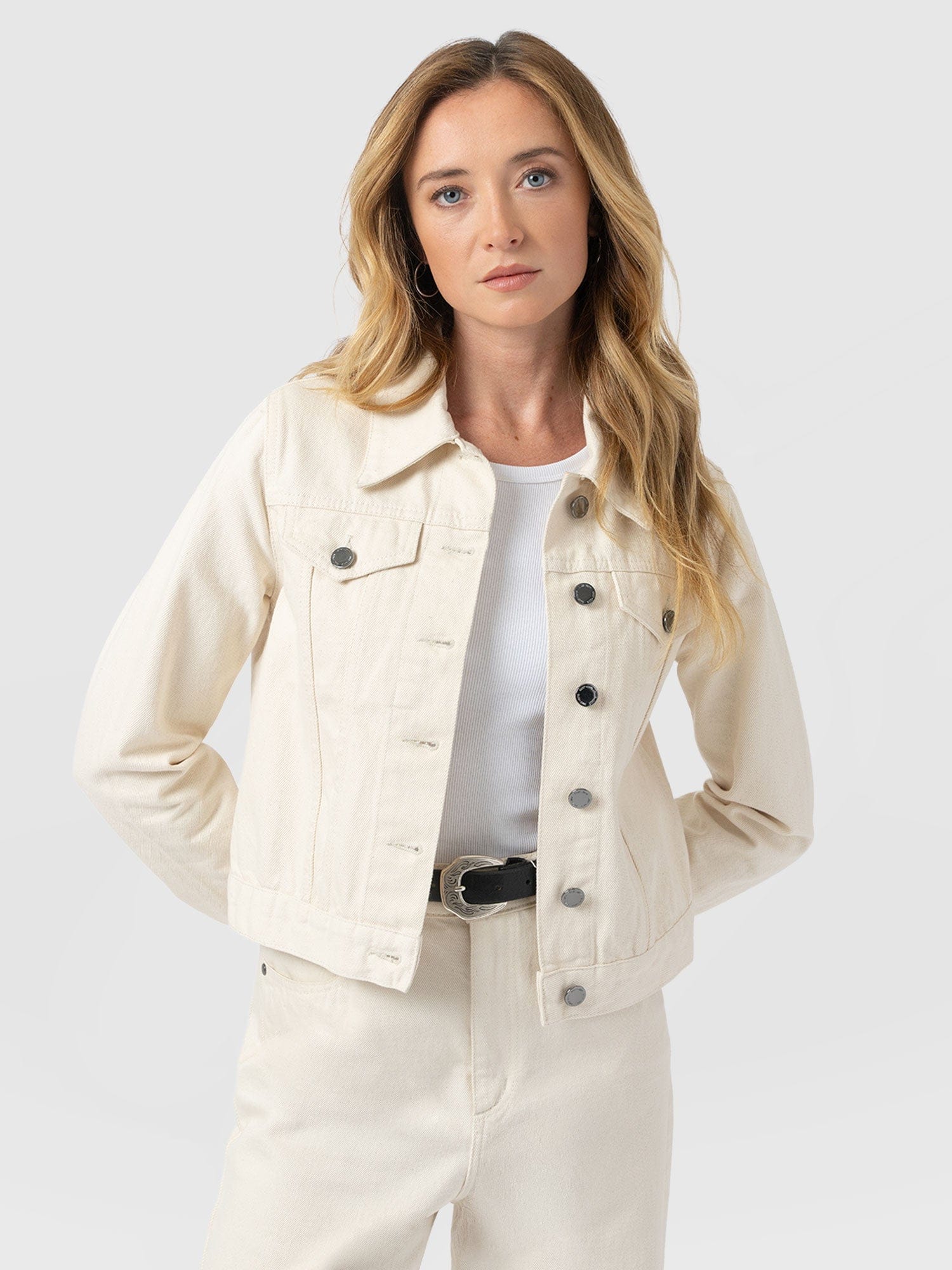 Bowie Denim Jacket - Cream - Women's Jackets | Saint and Sofia® USA
