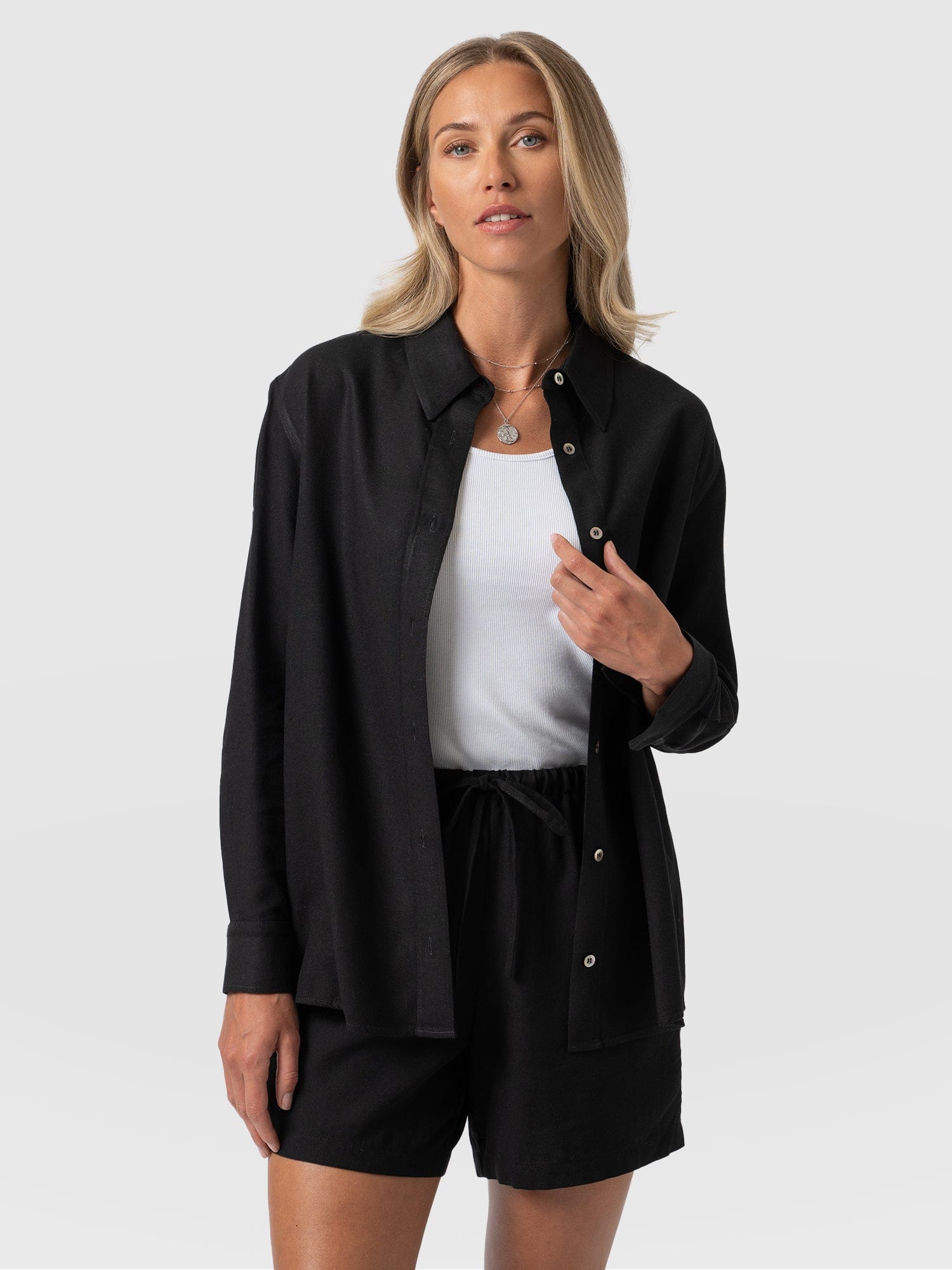 Boyfriend Shirt Black - Women's Linen Shirts | Saint + Sofia® USA