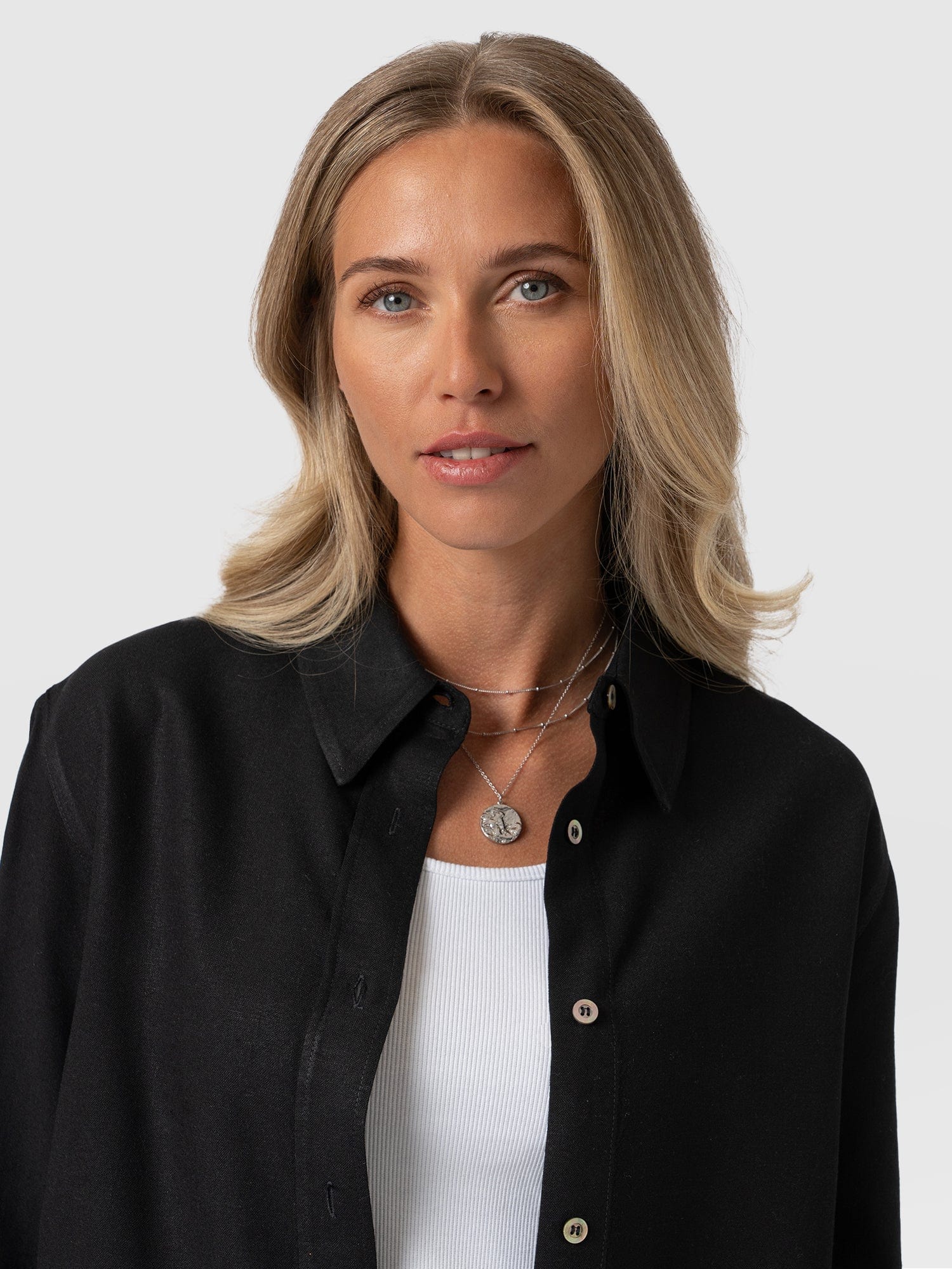 Boyfriend Shirt Black - Women's Linen Shirts | Saint + Sofia® USA