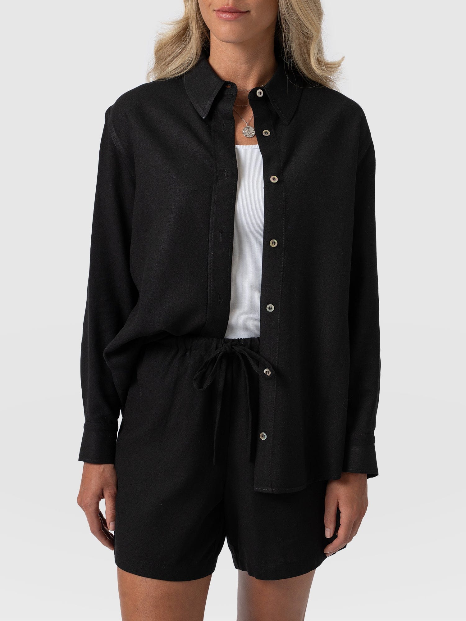 Boyfriend Shirt Black - Women's Linen Shirts | Saint + Sofia® USA