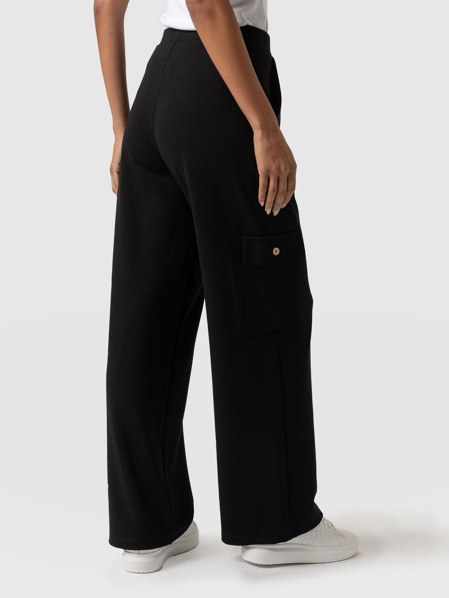 Cargo Chelsea Wide Leg Pant Black  - Women's Pants | Saint + Sofia® USA