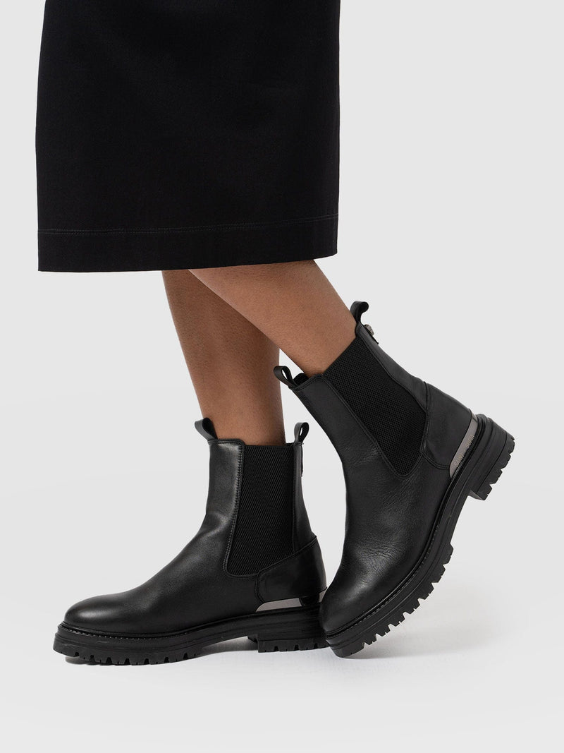 Carnaby Chelsea Boot Black - Women's Leather Boots | Saint + Sofia® US