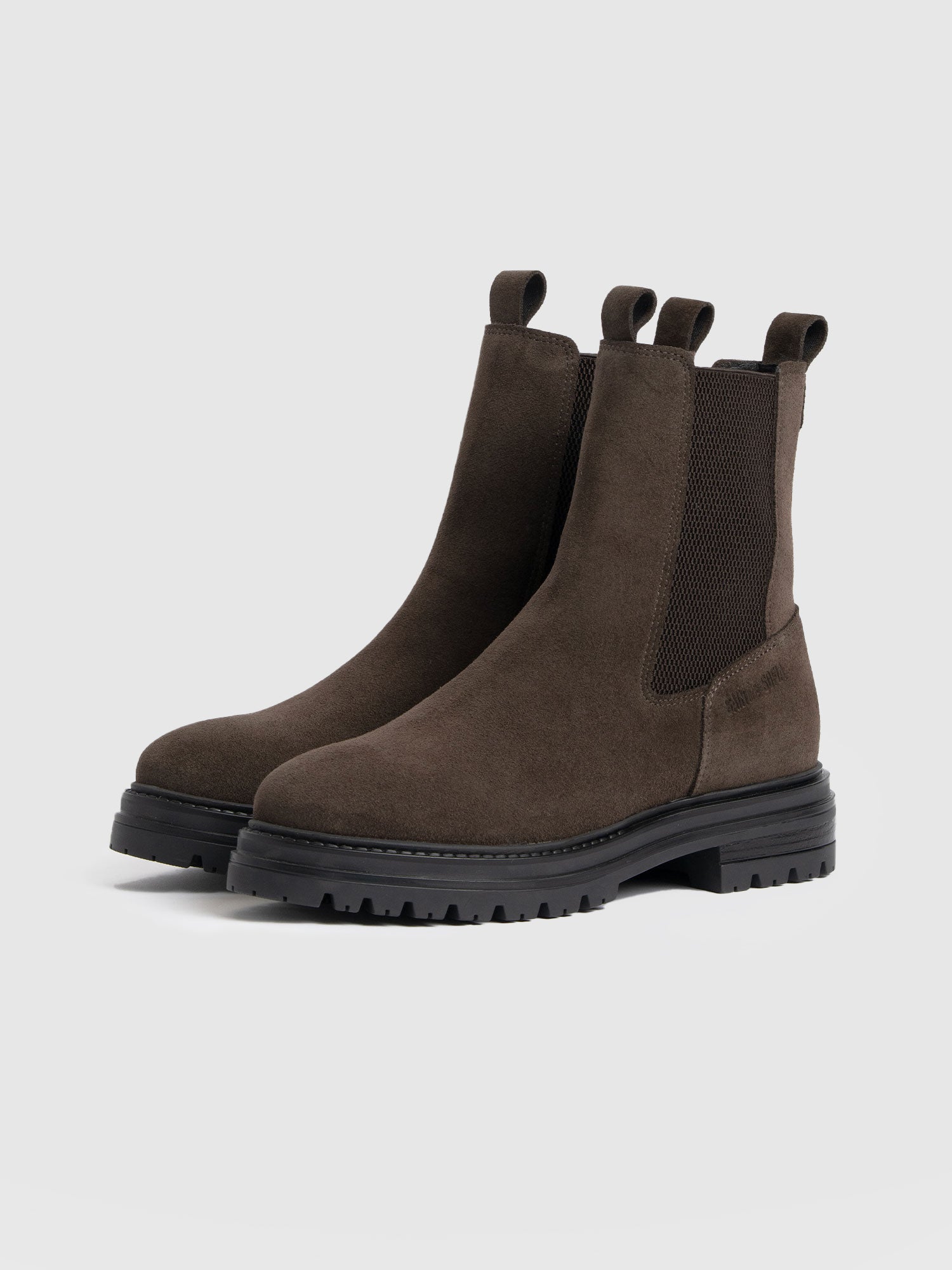 Carnaby Chelsea Boot - Chocolate Suede - Women's Shoes | Saint + Sofia® USA
