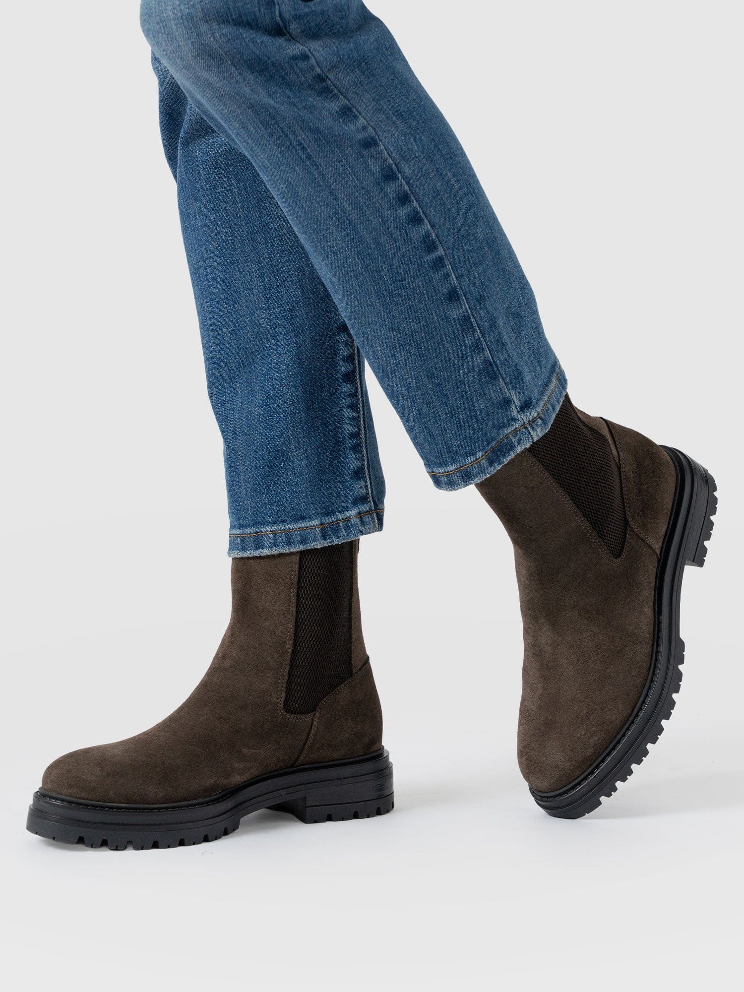 Carnaby Chelsea Boot - Chocolate Suede - Women's Shoes | Saint + Sofia® USA