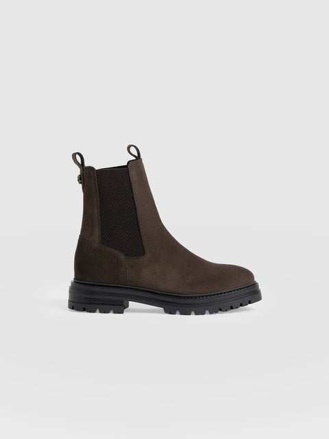 Carnaby Chelsea Boot - Chocolate Suede - Women's Shoes | Saint + Sofia® USA