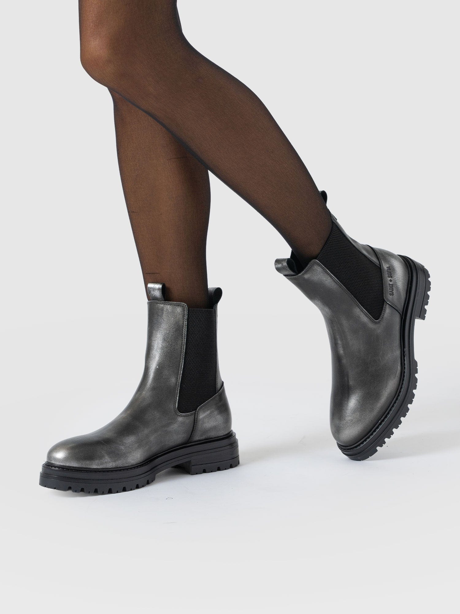 Carnaby Chelsea Boot - Gunmetal - Women's Shoes | Saint + Sofia® USA