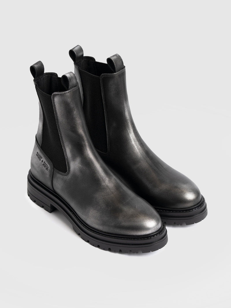 Carnaby Chelsea Boot - Gunmetal - Women's Shoes | Saint + Sofia® USA