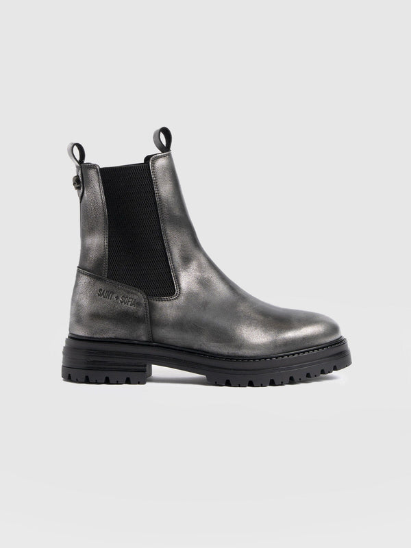 Carnaby Chelsea Boot - Gunmetal - Women's Shoes | Saint + Sofia® USA