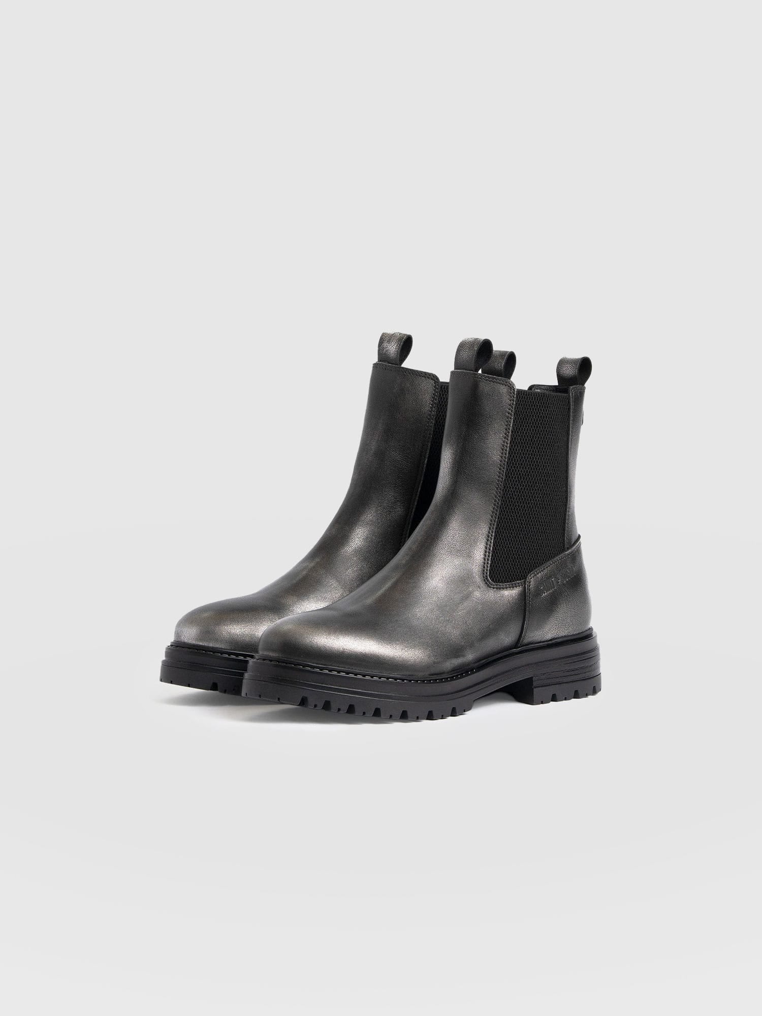 Carnaby Chelsea Boot - Gunmetal - Women's Shoes | Saint + Sofia® USA