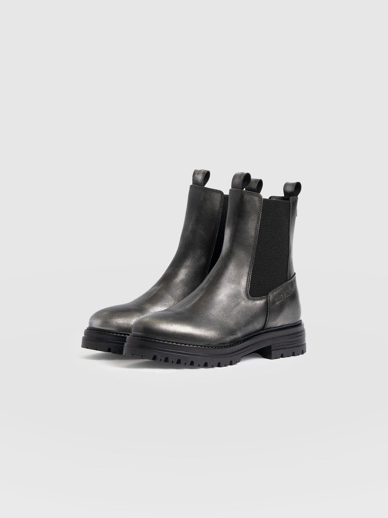 Carnaby Chelsea Boot - Gunmetal - Women's Shoes | Saint + Sofia® USA