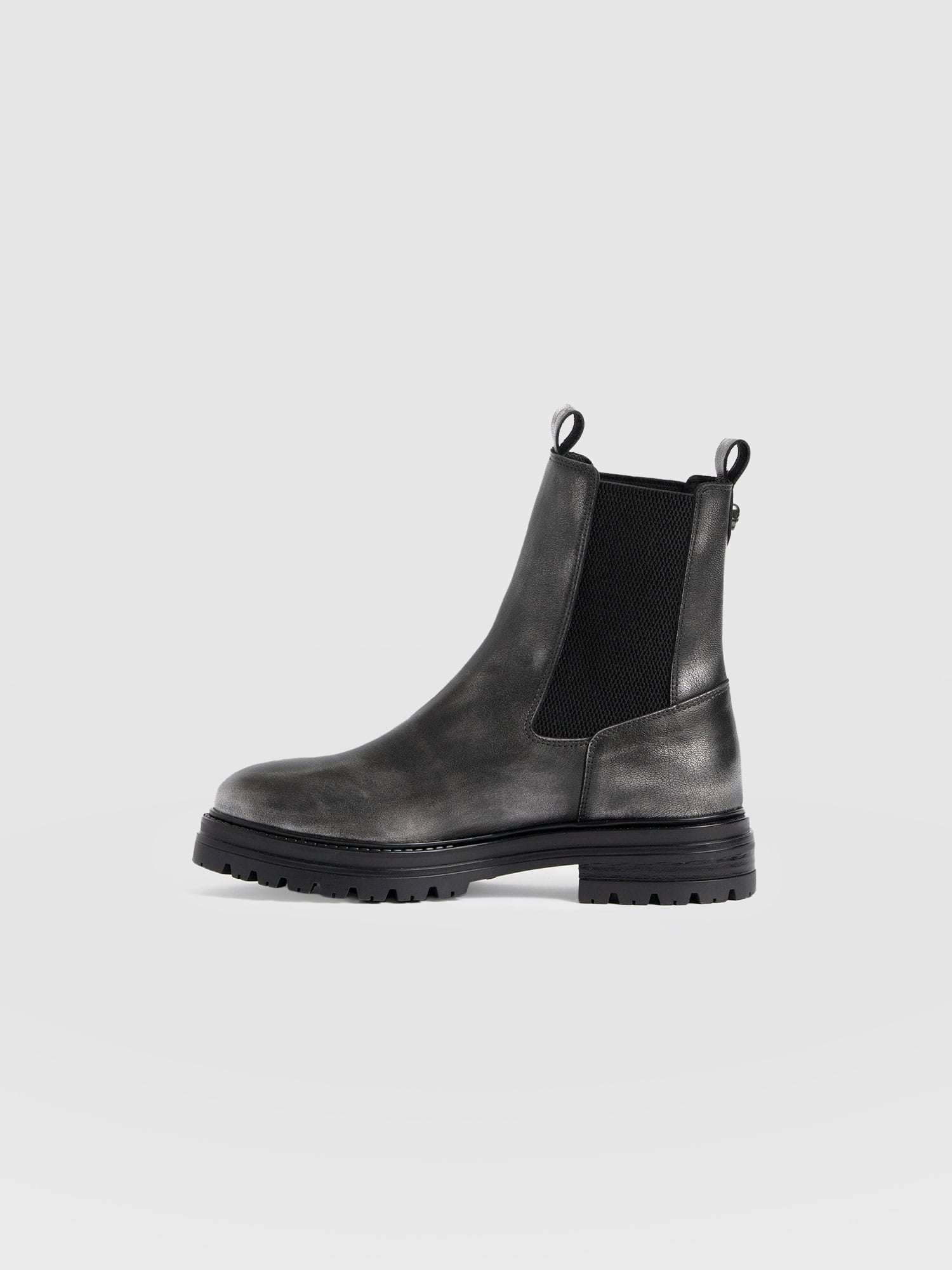 Carnaby Chelsea Boot - Gunmetal - Women's Shoes | Saint + Sofia® USA