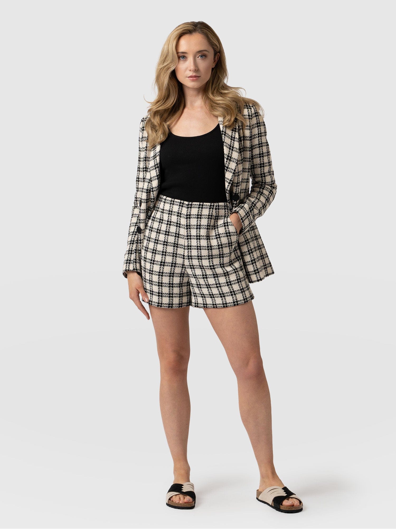 Carnaby Short Black & Cream Check - Women's Shorts | Saint + Sofia® UK