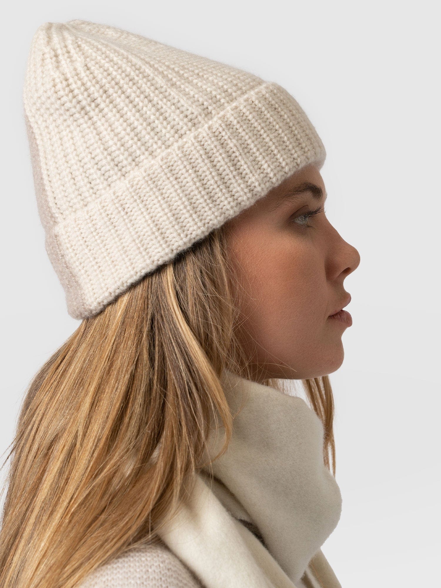 Cashmere Beanie Cream/Beige - Women's Hats | Saint + Sofia® USA