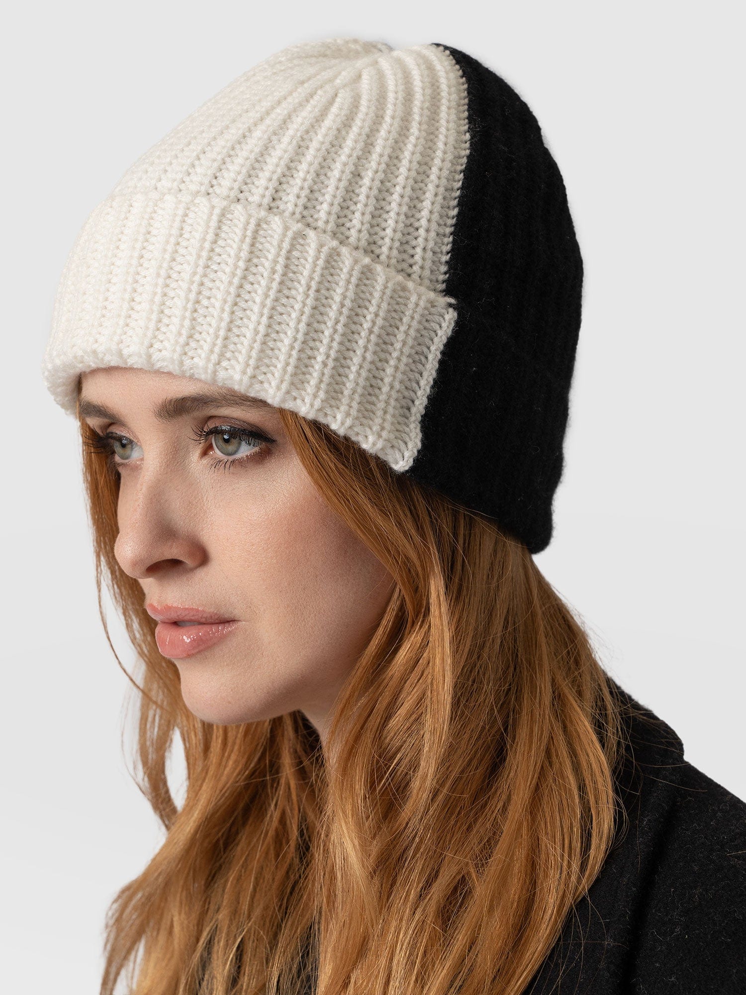 Cashmere Beanie Cream/Black - Women's Hats | Saint + Sofia® USA