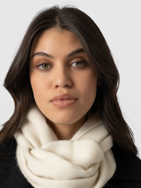 Cashmere Scarf Cream - Women's Scarves | Saint + Sofia® USA