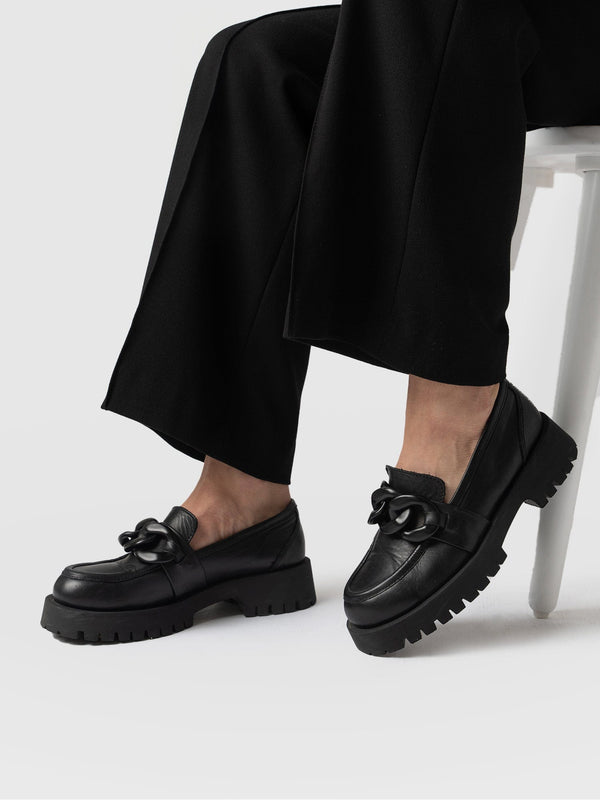 Chain Loafer Black - Women's Loafers | Saint + Sofia® USA