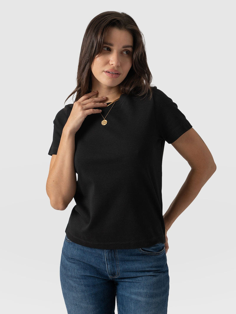 Chelsea Crew Neck Tee Black - Women's T-Shirts | Saint + Sofia® US