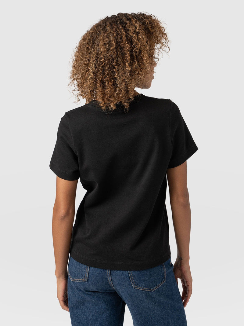 Chelsea Crew Neck Tee Black - Women's T-Shirts | Saint + Sofia® US