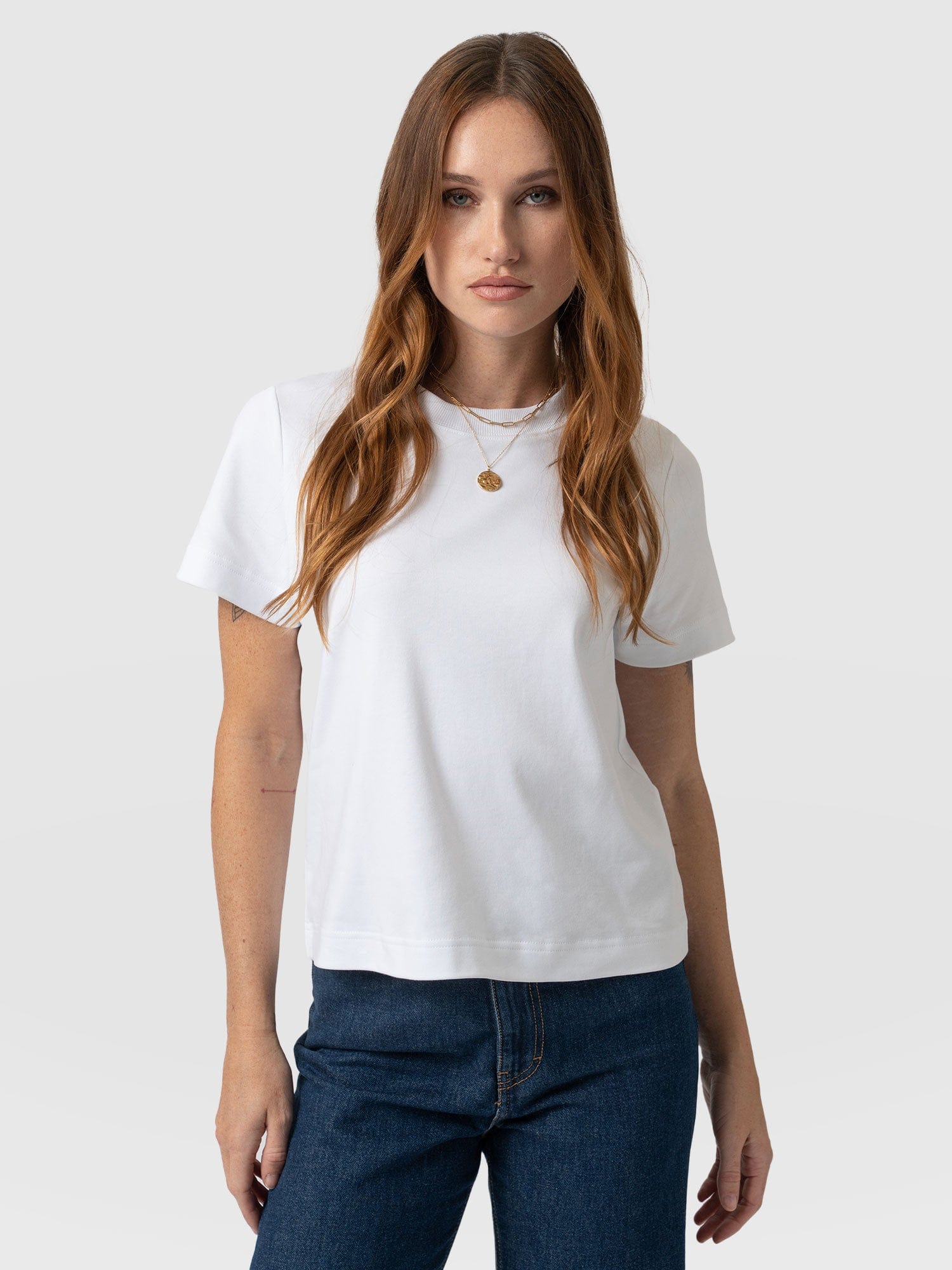 Chelsea Crew Neck Tee White - Women's T-Shirts | Saint + Sofia® USA