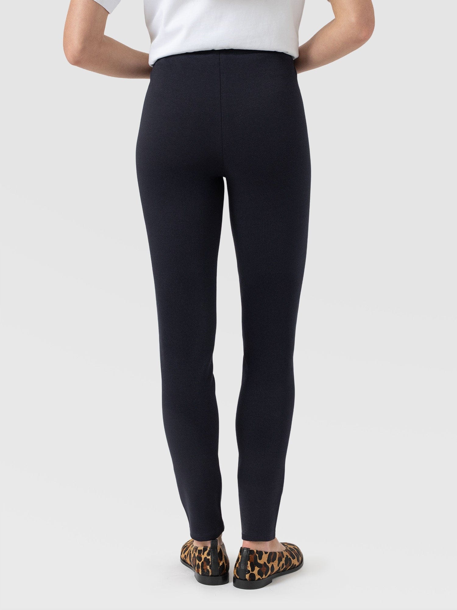 Chelsea Legging Navy - Women's Leggings | Saint + Sofia® US