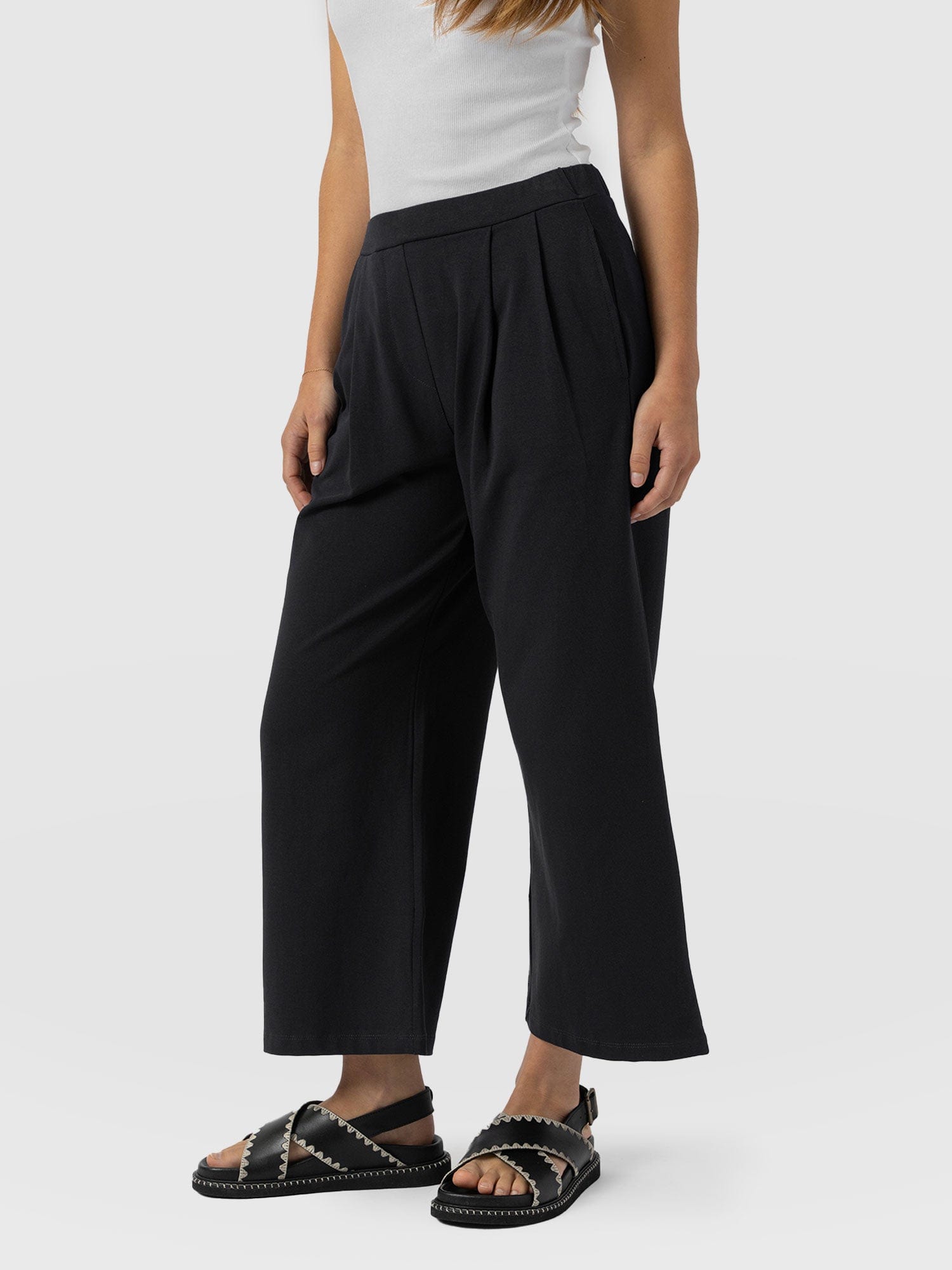City Culotte Black - Women's Culottes | Saint + Sofia® USA