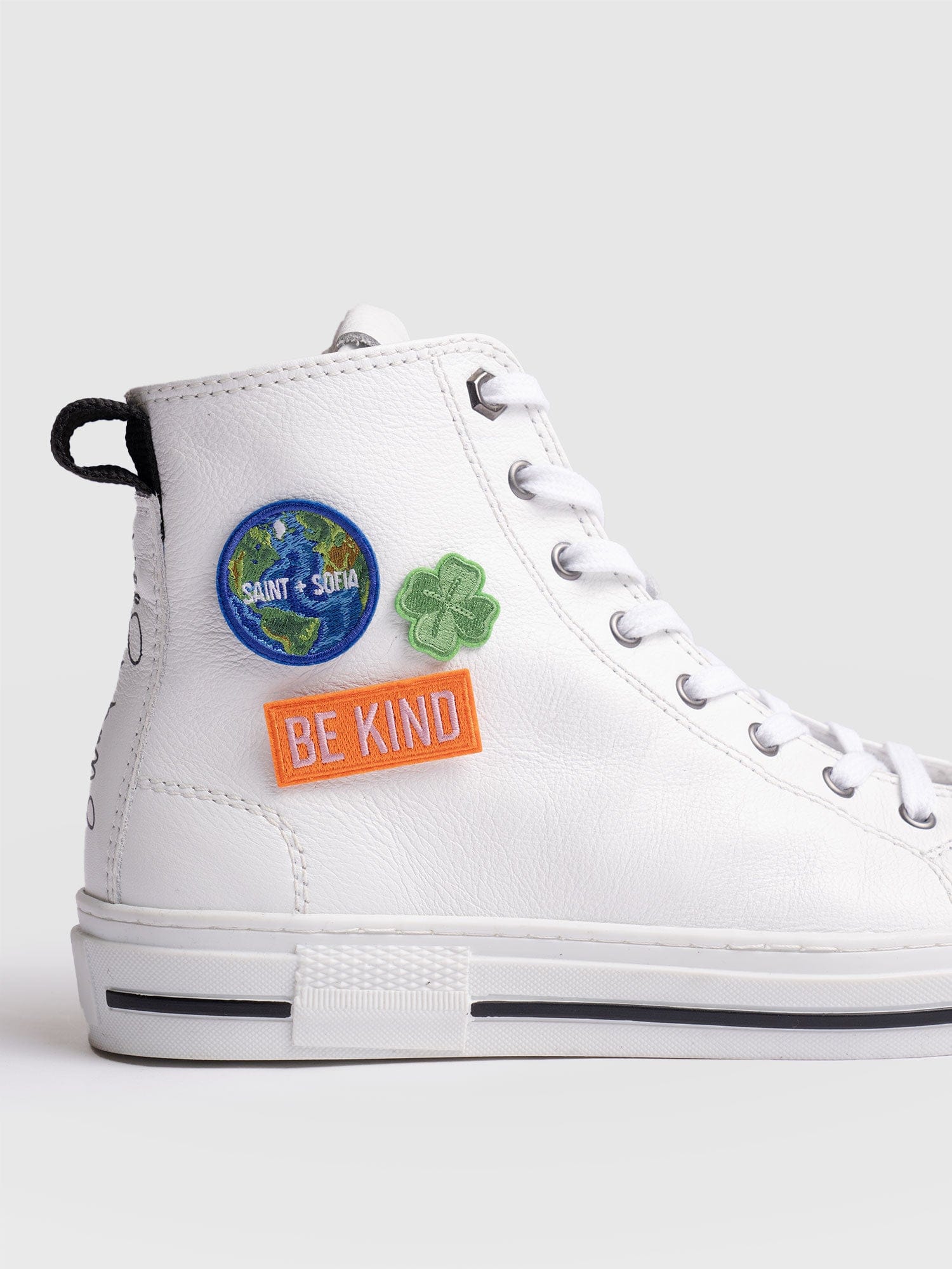 Clover Sticker Badge - Green - Women's Accessories | Saint + Sofia® USA