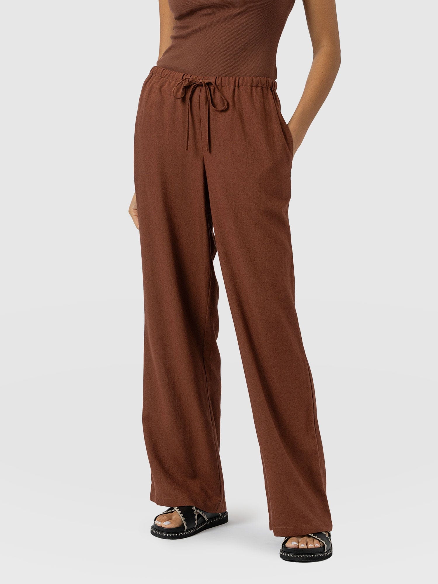 Corinne Linen Pant - Russet Brown - Women's Trousers | Saint + Sofia® US