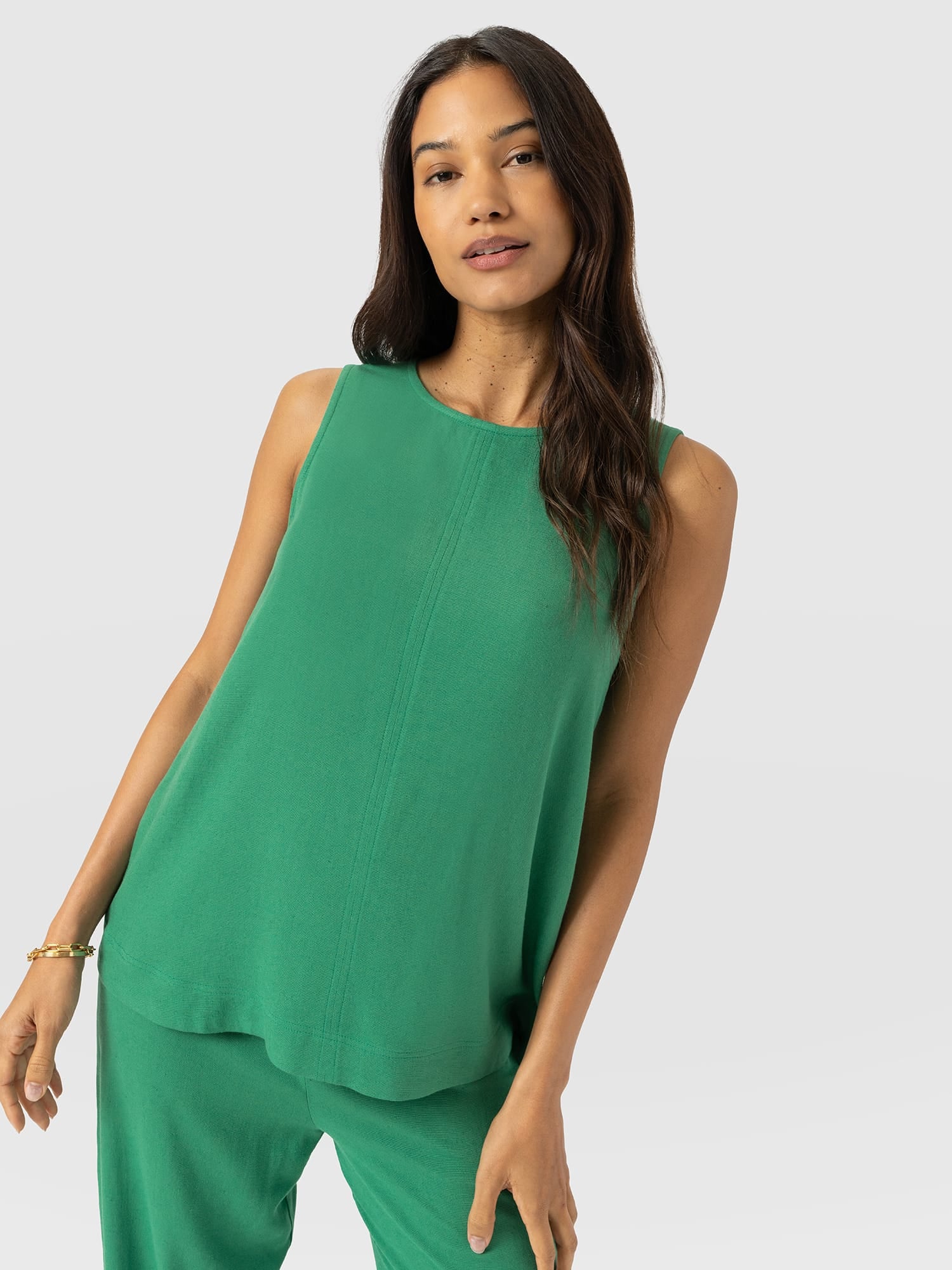 Corinne Linen Tunic - Green - Women's T-shirts | Saint + Sofia® USA