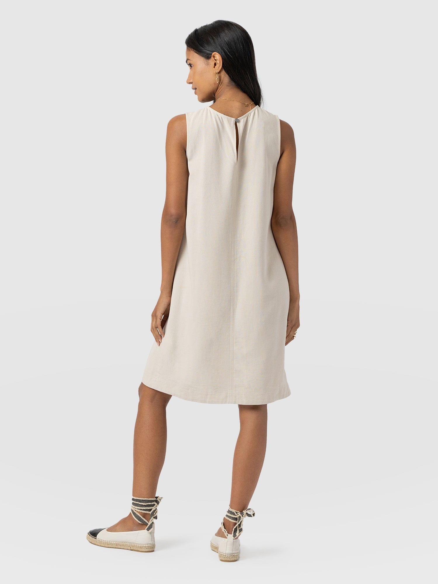 Corinne Linen Shift Dress - Oatmeal - Women's Dresses | Saint and Sofia® USA