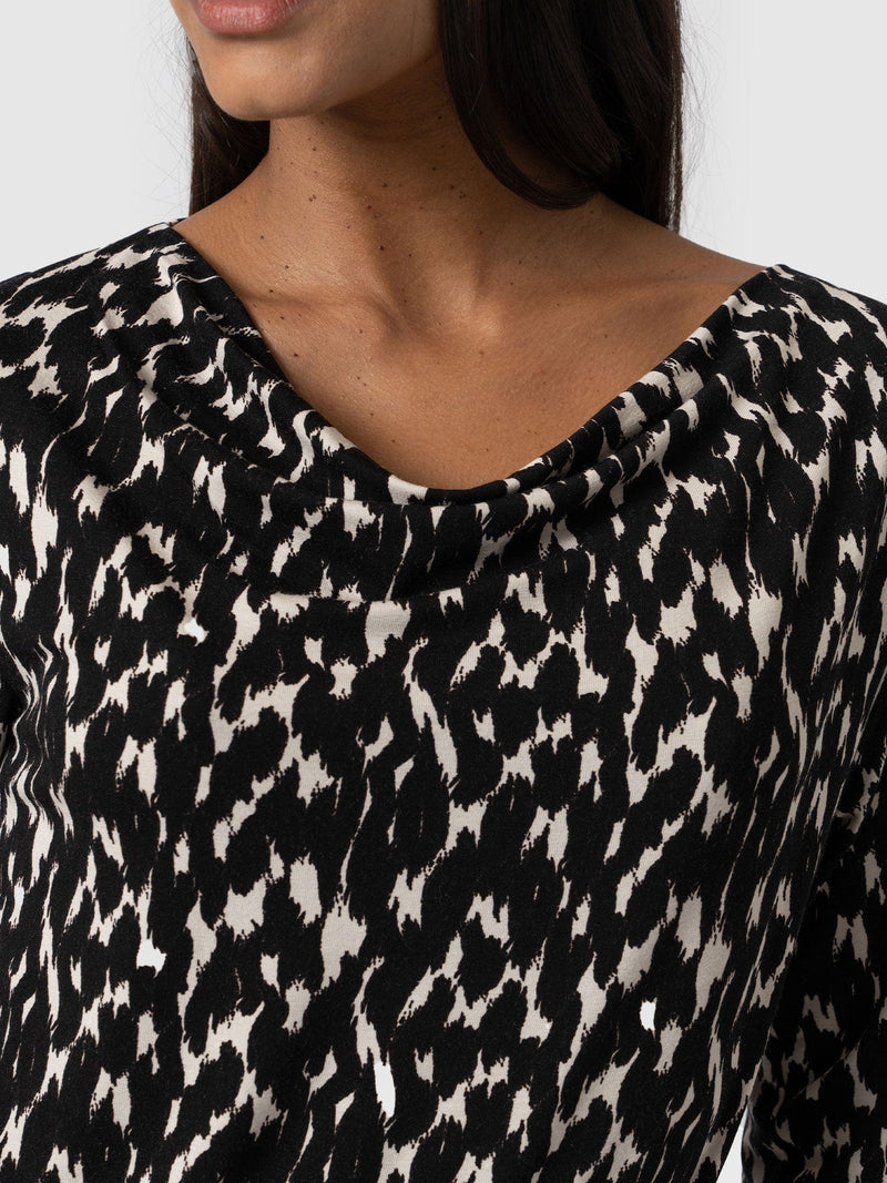 Cowl Neck Tee Eden Long Sleeve - Women's T-Shirts | Saint + Sofia® USA