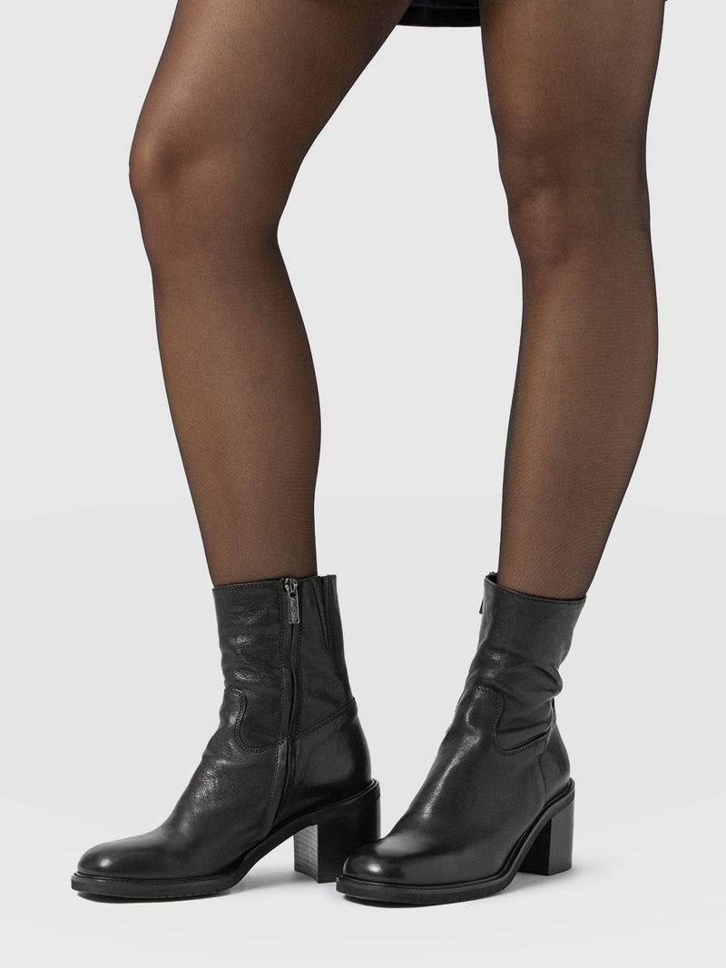 Dakota Ankle Boot - Black - Women's Shoes | Saint + Sofia® USA