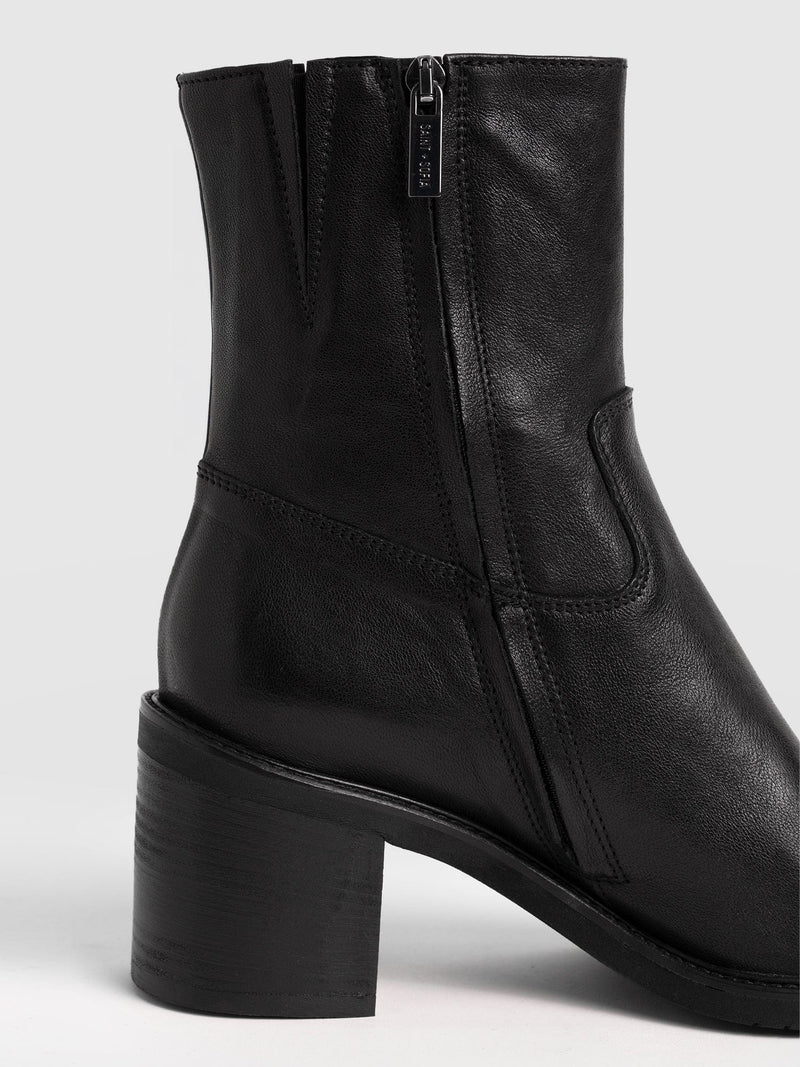 Dakota Ankle Boot - Black - Women's Shoes | Saint + Sofia® USA