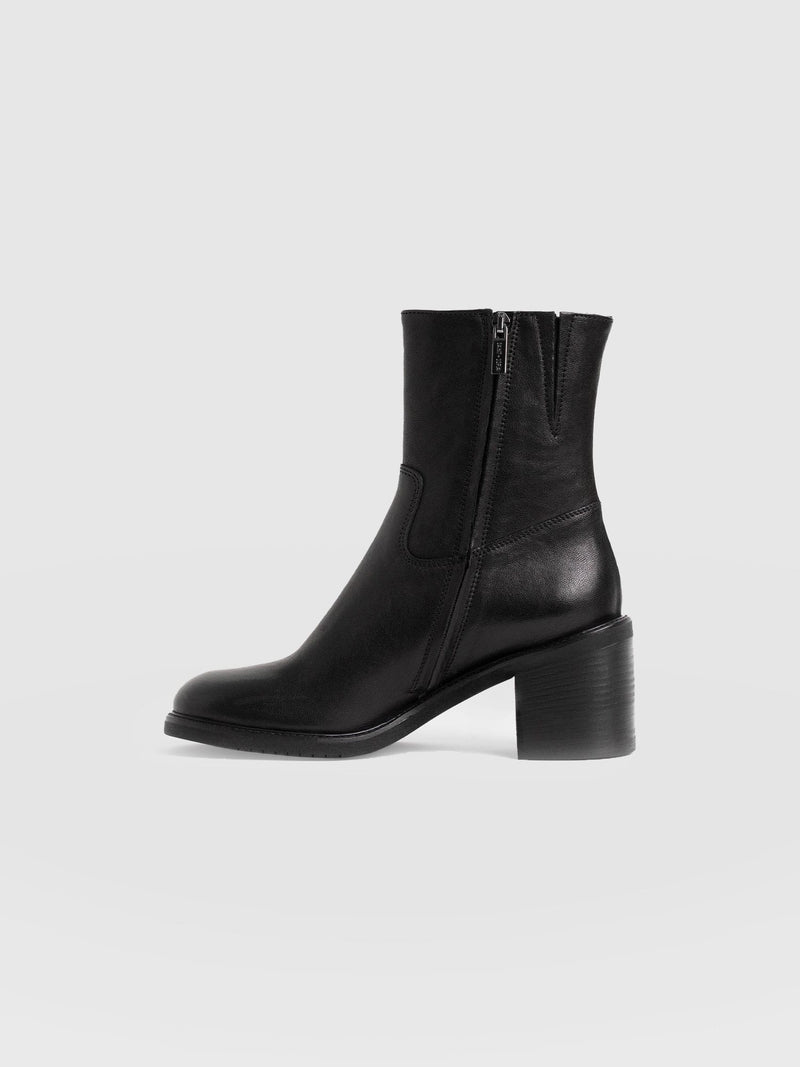 Dakota Ankle Boot - Black - Women's Shoes | Saint + Sofia® USA