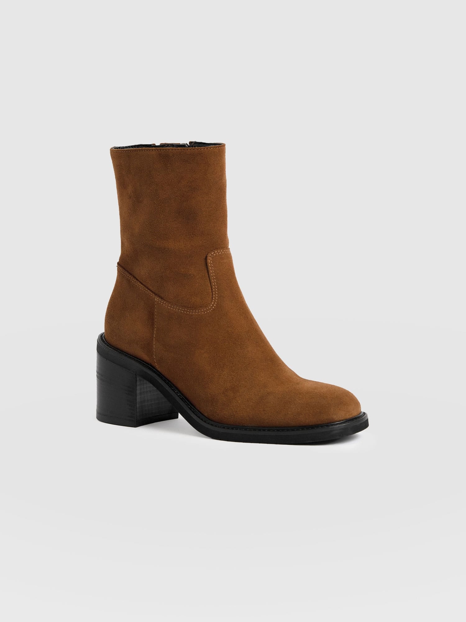 Dakota Ankle Boot - Camel Suede - Women's Shoes | Saint + Sofia® USA
