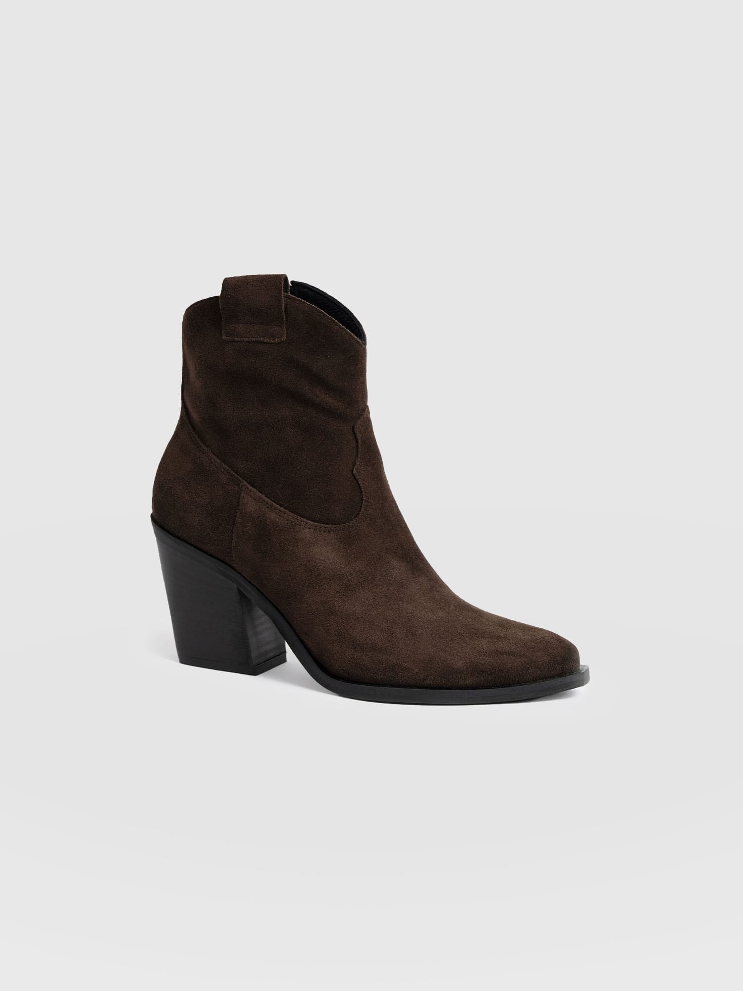 Dallas Mid Boot - Chocolate - Women's Shoes | Saint + Sofia® USA