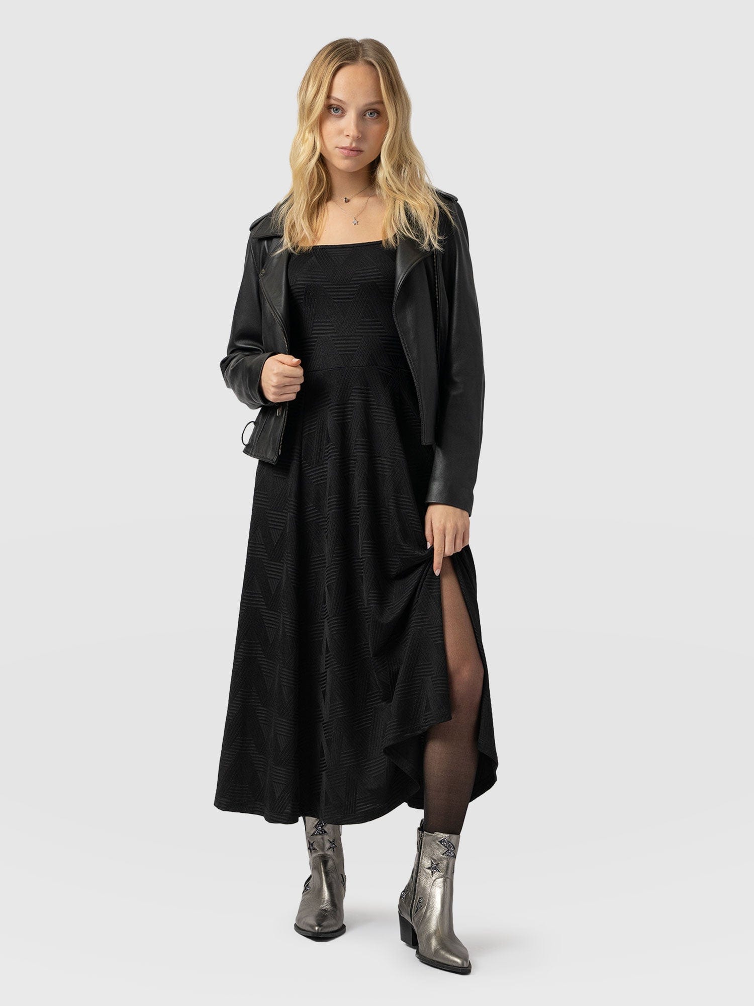 Darcey Flared Dress Black Jacquard - Women's Dresses | Saint + Sofia® USA