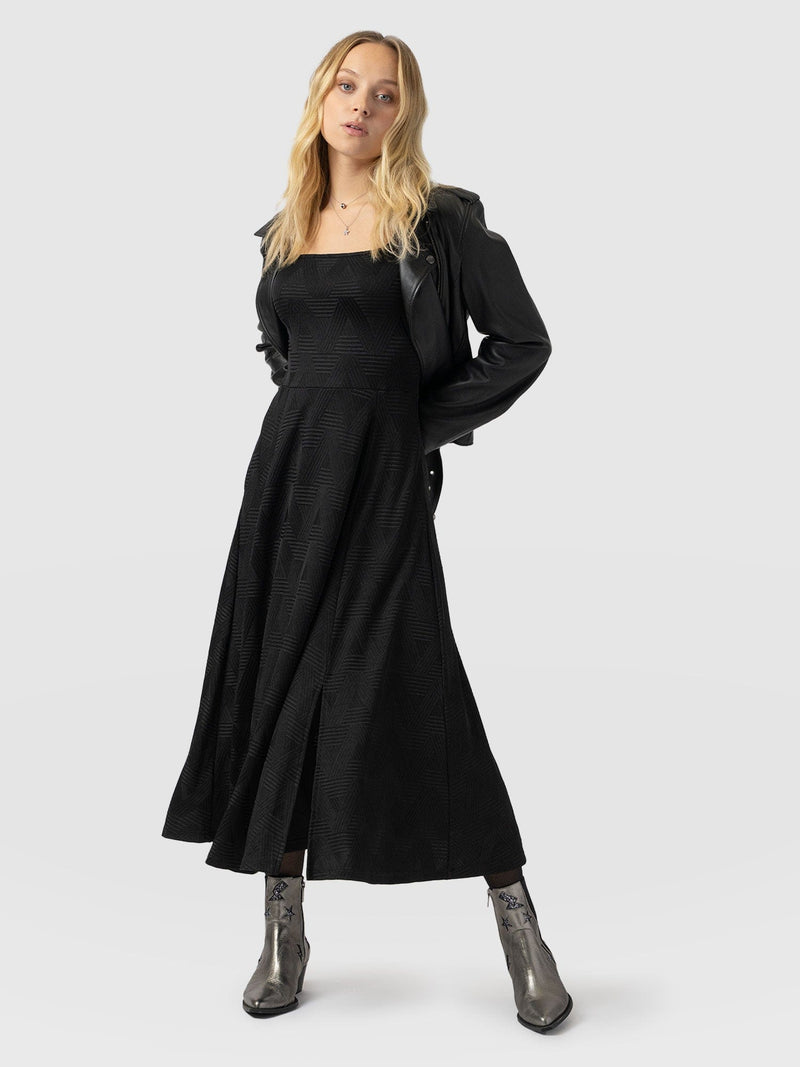 Darcey Flared Dress Black Jacquard - Women's Dresses | Saint + Sofia® USA