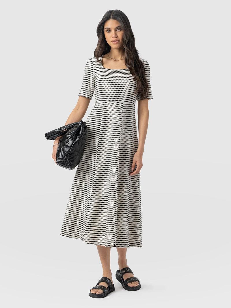 Darcey Short Sleeve Flared Dress Monochrome Jacquard - Women's Dresses | Saint + Sofia® USA